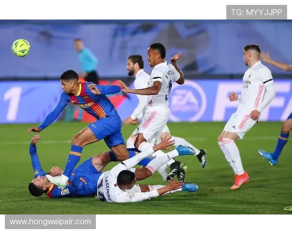 皇家马德里迎强敌巅峰对决再掀欧陆赛场荣耀之战 皇家马德里迎强敌巅峰对决再掀欧陆赛场荣耀之战