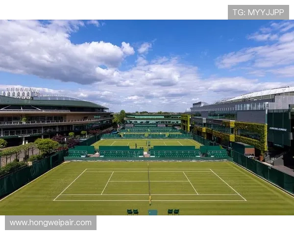 网球运动的历史演变与技术创新:从草地到硬地场地的变迁与发展 网球运动的历史演变与技术创新:从草地到硬地场地的变迁与发展