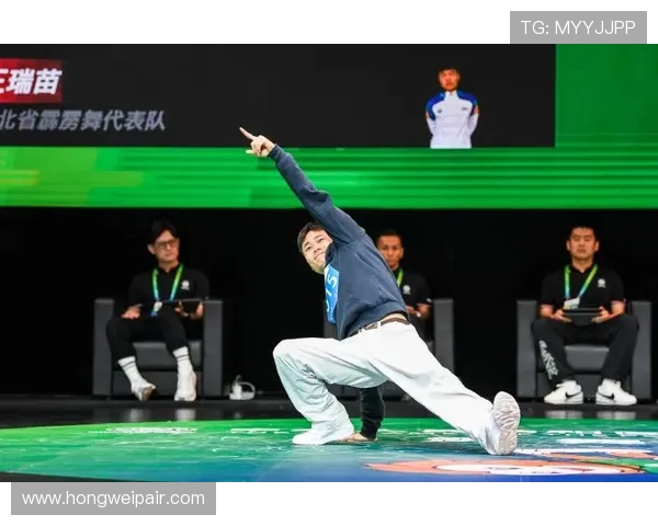 武汉极限运动队与重庆极限运动队赛后复盘分析团队配合与战术执行的关键要素