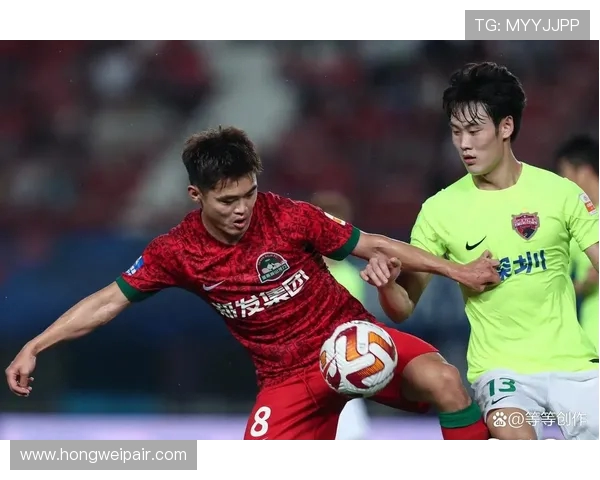 全球足球风云变幻各大洲赛事争锋运动员成名背后那些鲜为人知的故事