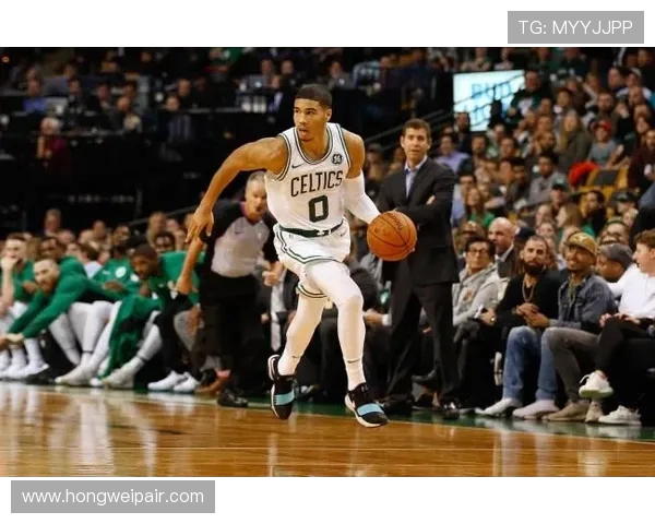 杰森塔图姆引领球队崛起新赛季表现与未来发展全景解析