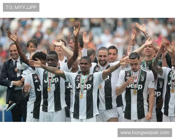 尤文图斯与AC米兰精彩对决回放分析及赛后点评 尤文图斯与AC米兰精彩对决回放分析及赛后点评