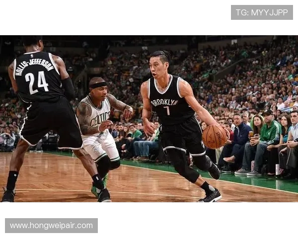 布鲁克洛佩斯：从篮筐之下的巨人到NBA的战术大师之路